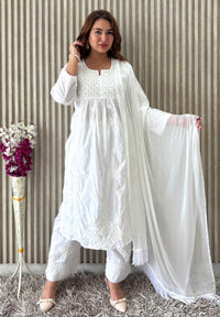 Stunning Premium 3pc White Designer Set