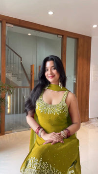 Elegant Bordered Work Ethnic Set