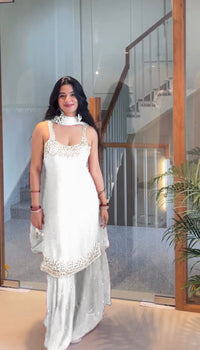 Elegant Bordered Work Ethnic Set