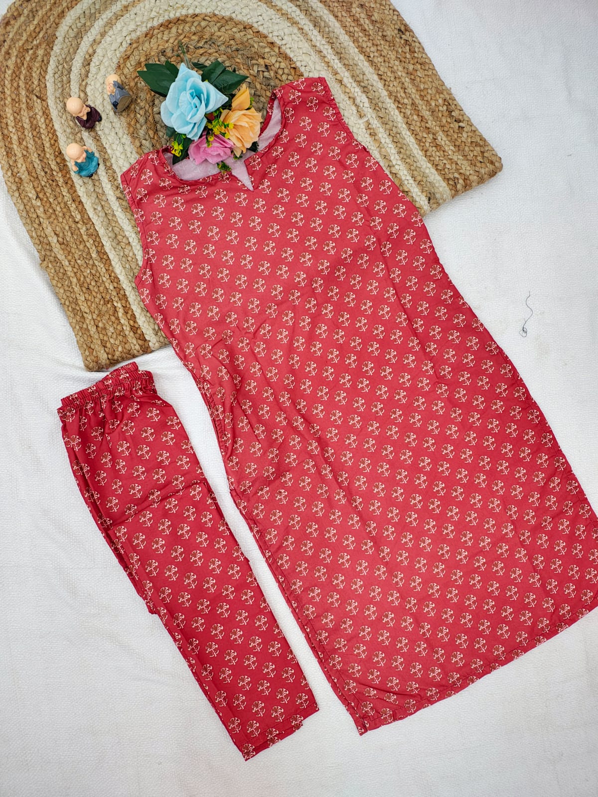 Sleeveless Cotton Printed Kurta with Matching Pants