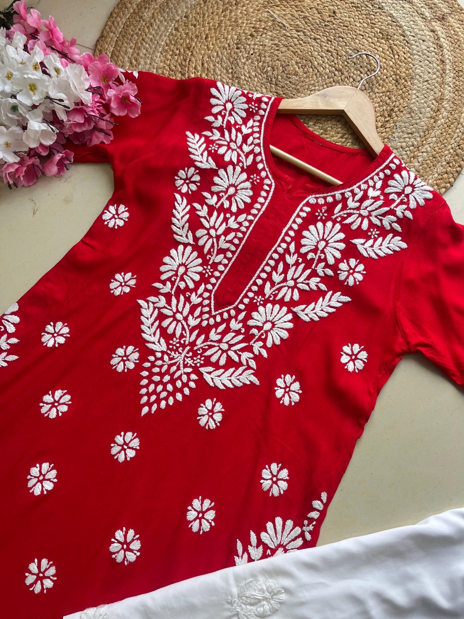 Anaya thread Modal chikan Kurta - chikankariofficial