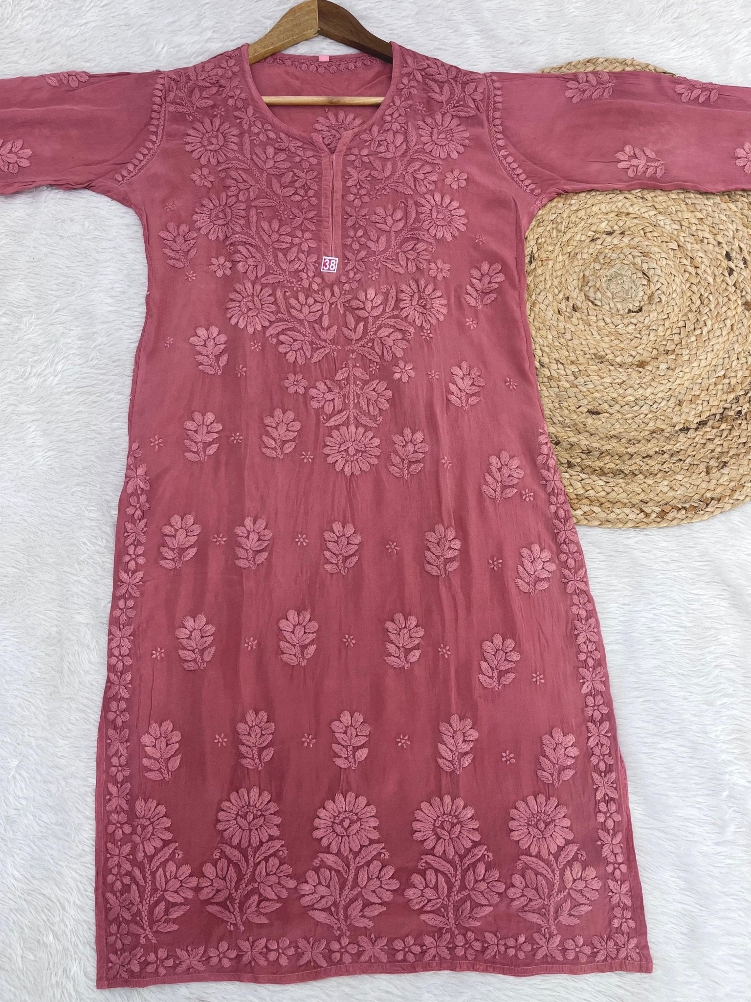 Crape 3D work Article - chikankariofficial