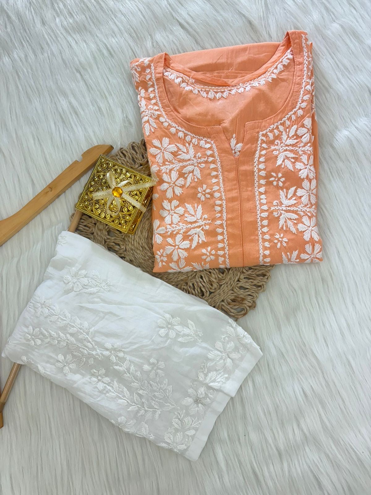 Elegant Modal Soft chikankari kurta - chikankariofficial