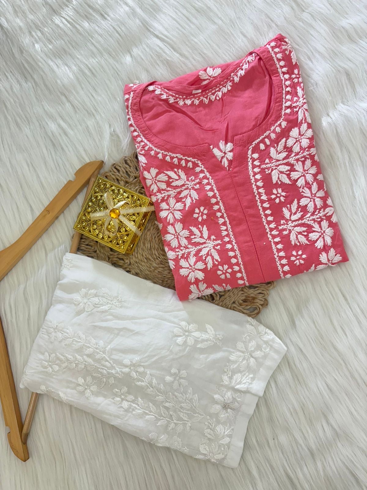 Elegant Modal Soft chikankari kurta - chikankariofficial