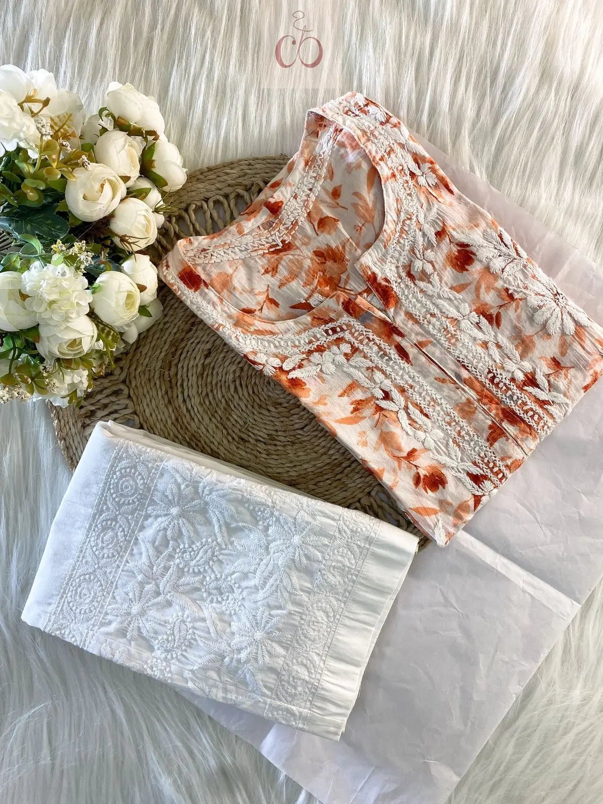 Ghaspatti Handwork Mul Kurti ( Neetu Special ) - chikankariofficial