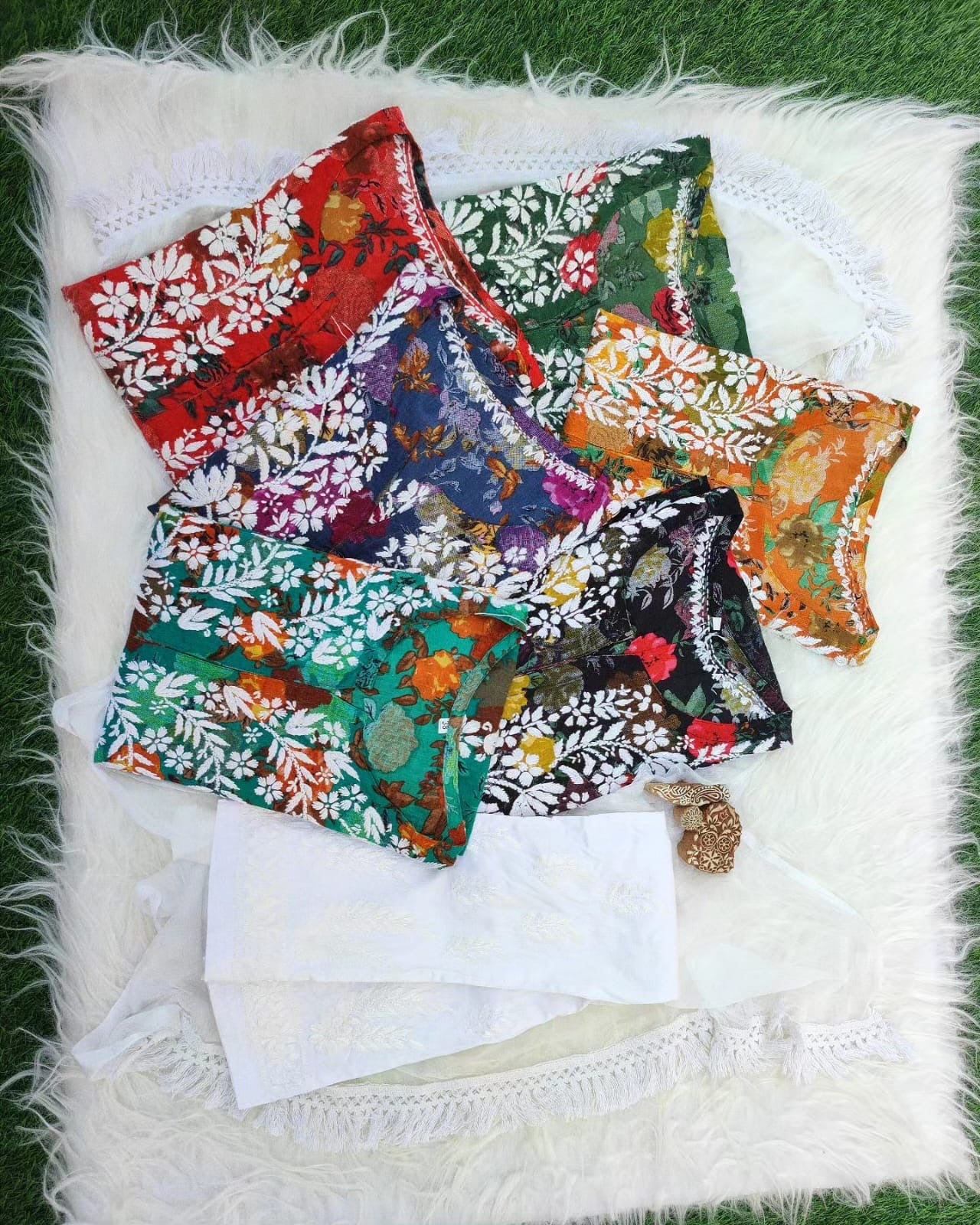 Gulafsha Allover Bali Work Floral Kurta - chikankariofficial