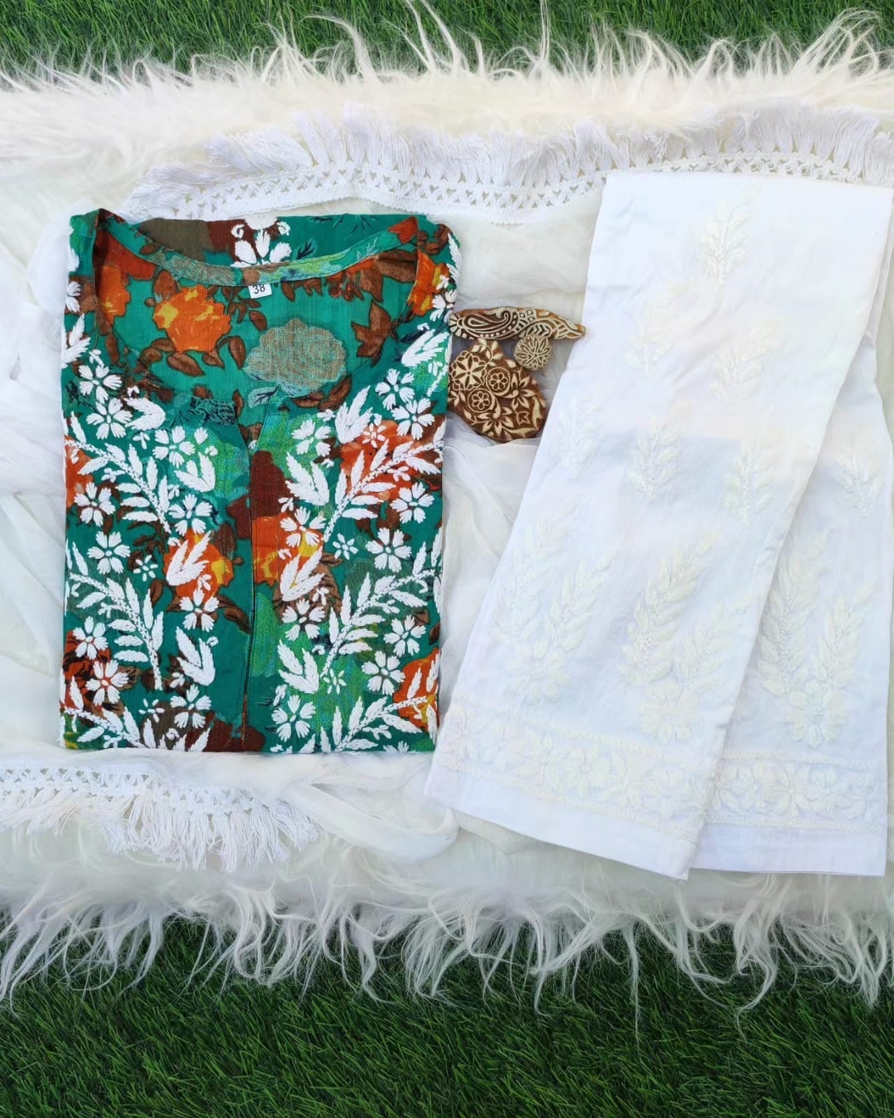 Gulafsha Allover Bali Work Floral Kurta - chikankariofficial