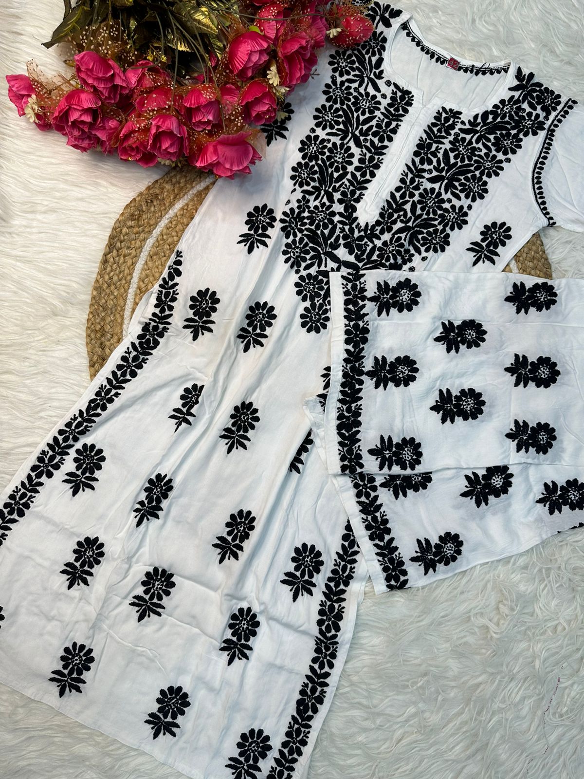 Heavy 3D Worked Good looking Combo in B&W