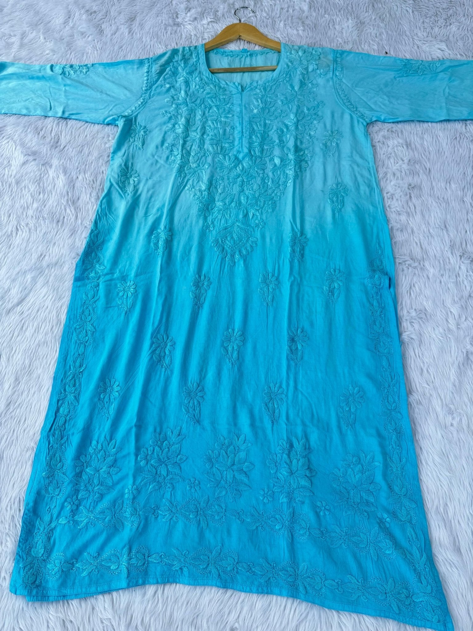 Heavy Daman Buta Dual Shade Modal Dyed kurtis - chikankariofficial