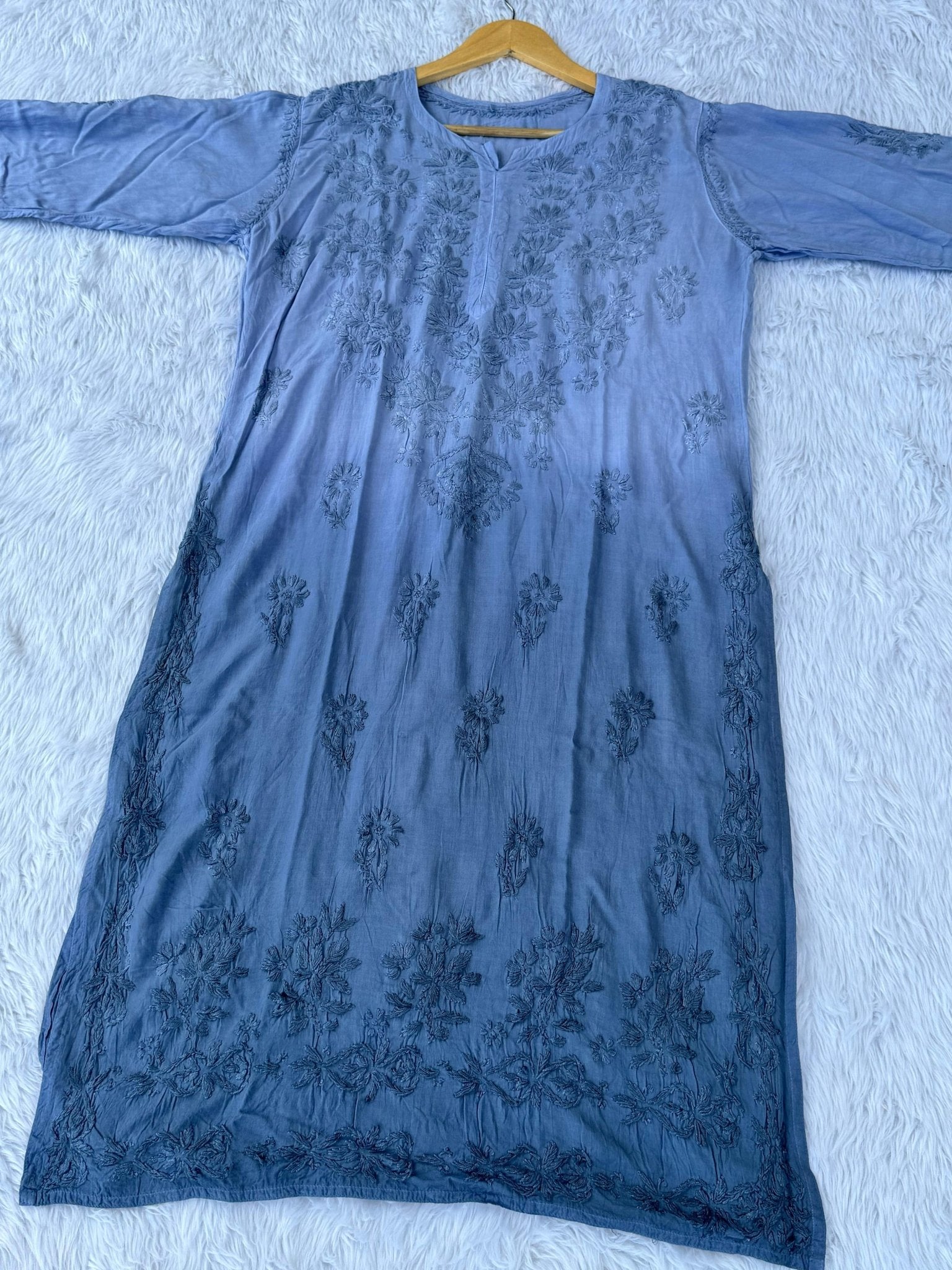 Heavy Daman Buta Dual Shade Modal Dyed kurtis - chikankariofficial