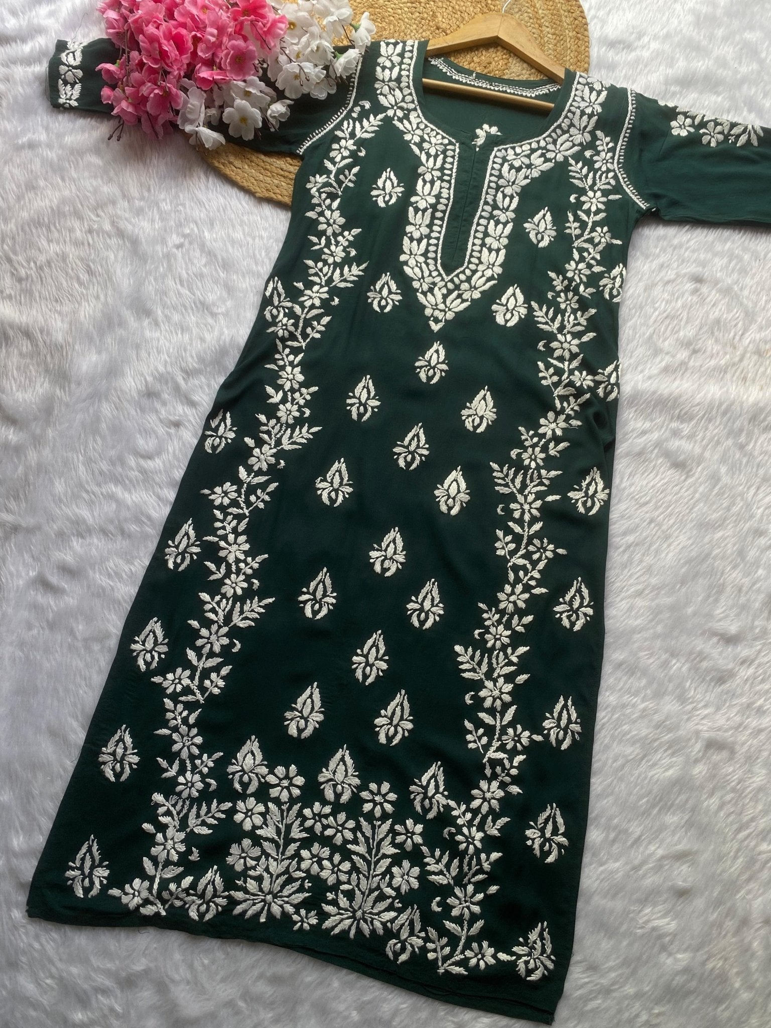 Leaf Work Article - chikankariofficial