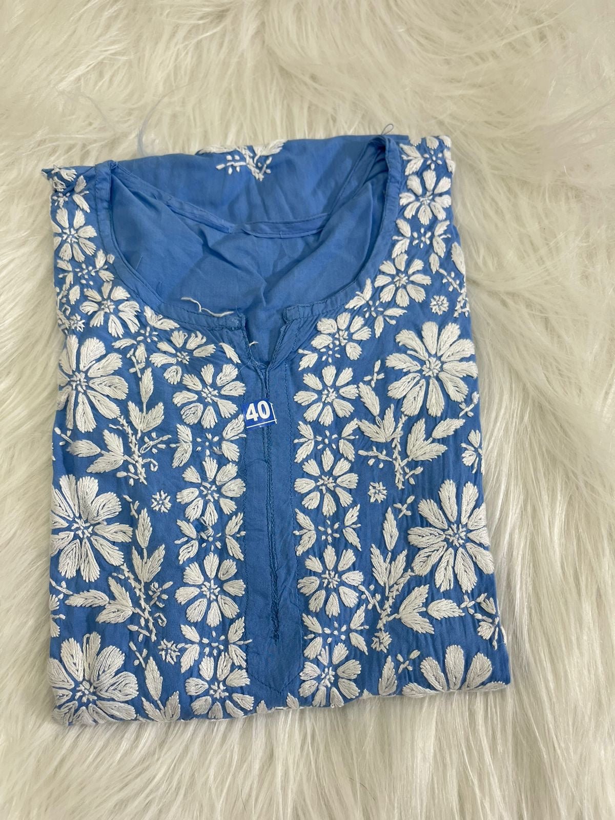 Modal fine Work Chikankari - chikankariofficial