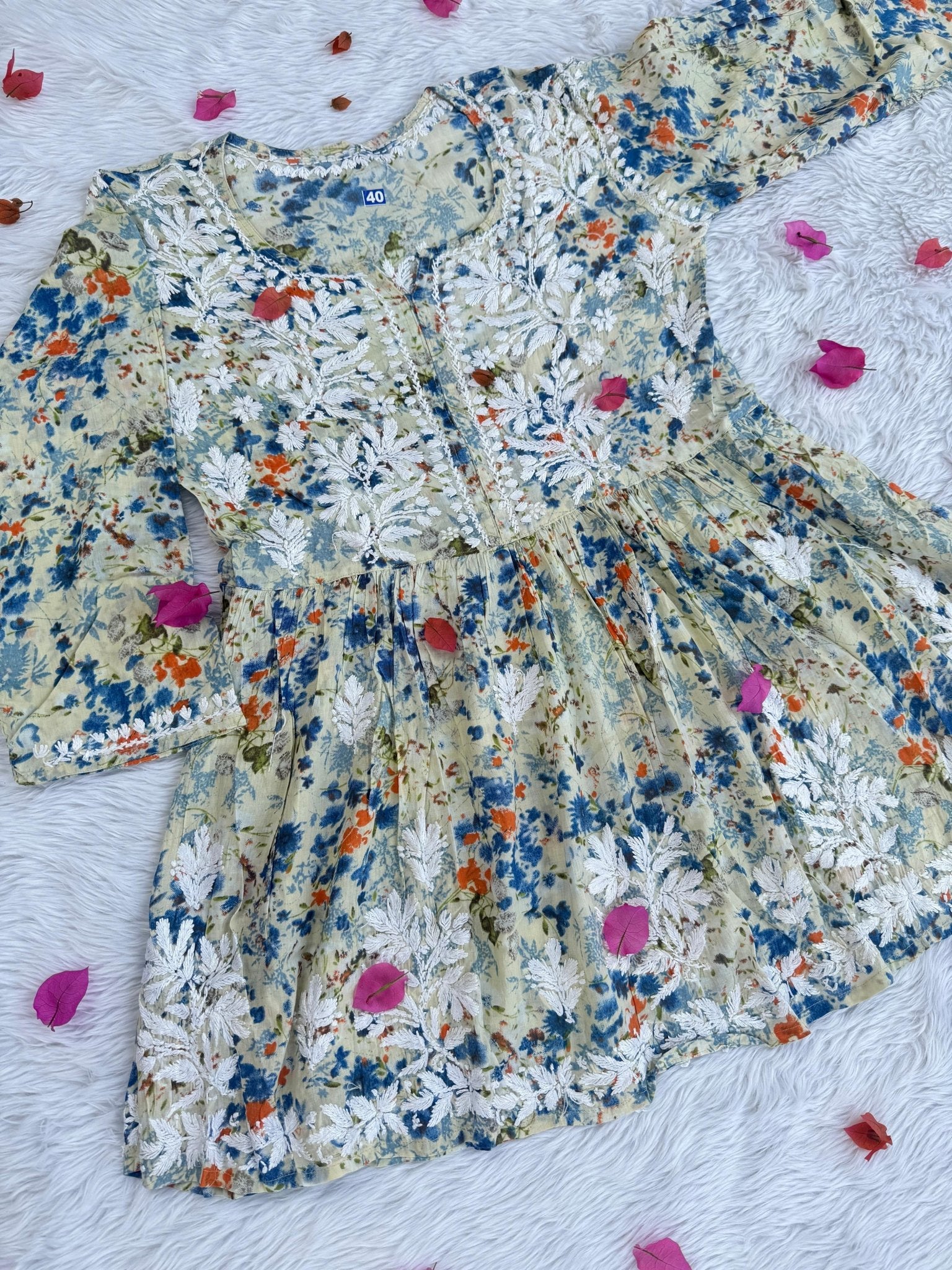 Mul Floral print short Gown - chikankariofficial