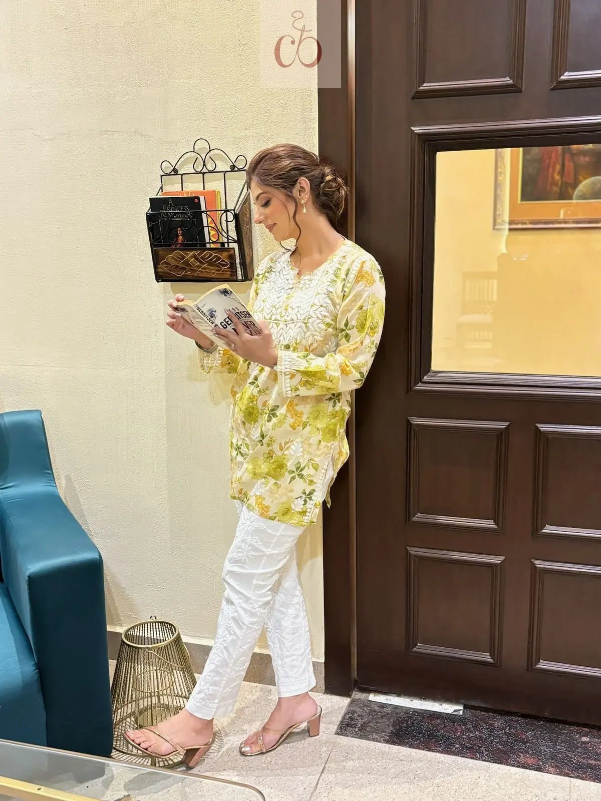 Mul Mul PRINT SHORT SET WITH PANT COMBO - chikankariofficial