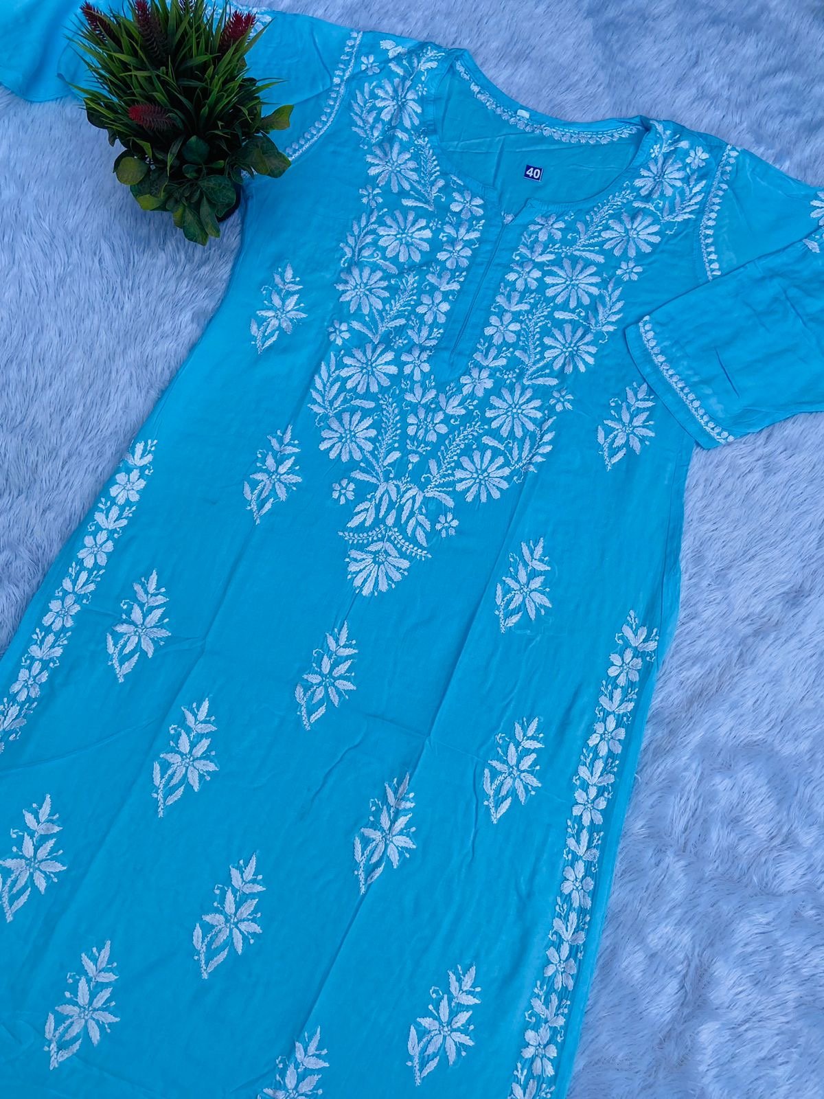 Noor chikan modal kurta - chikankariofficial
