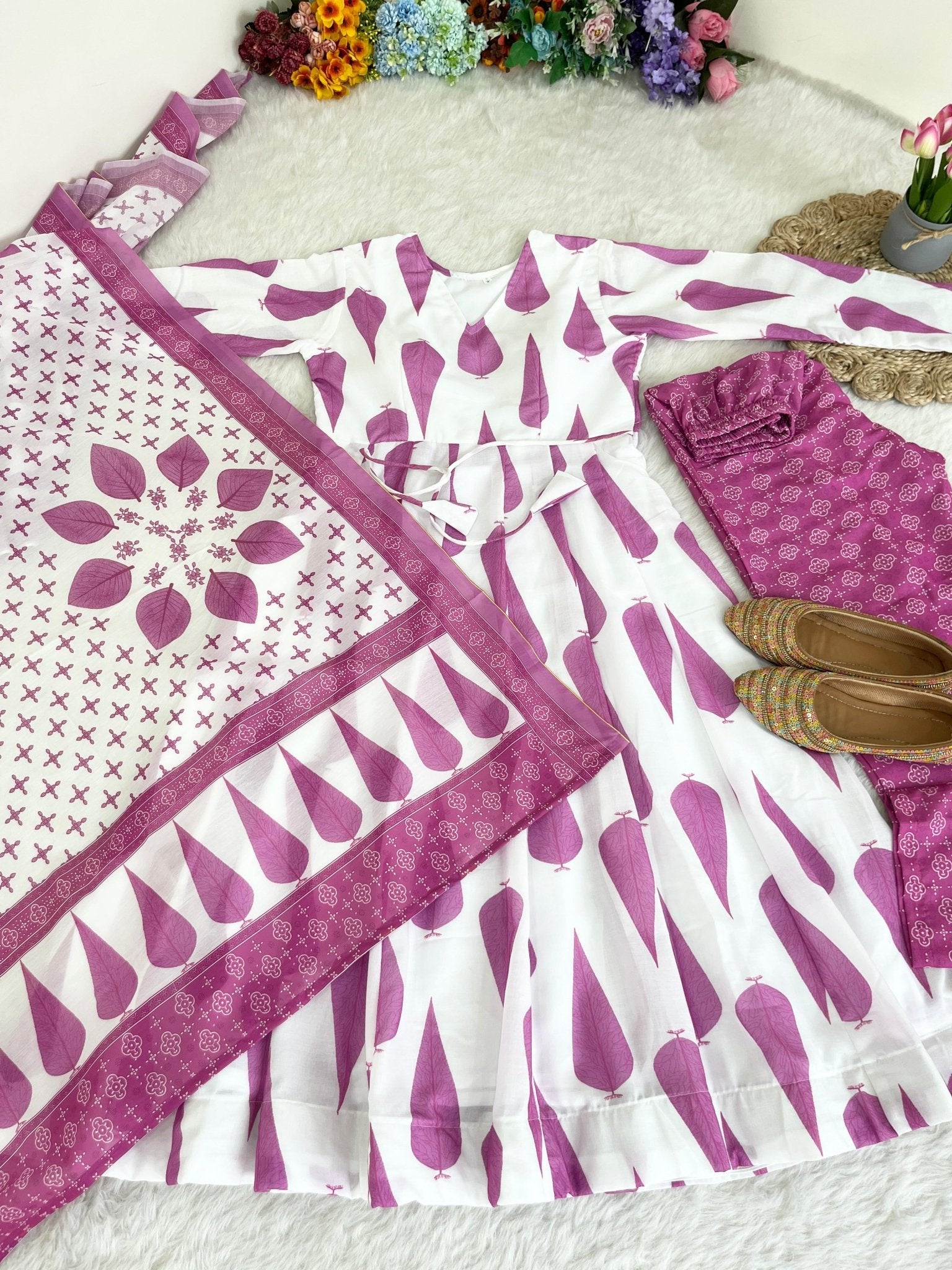 PARTY WEAR SUIT - chikankariofficial