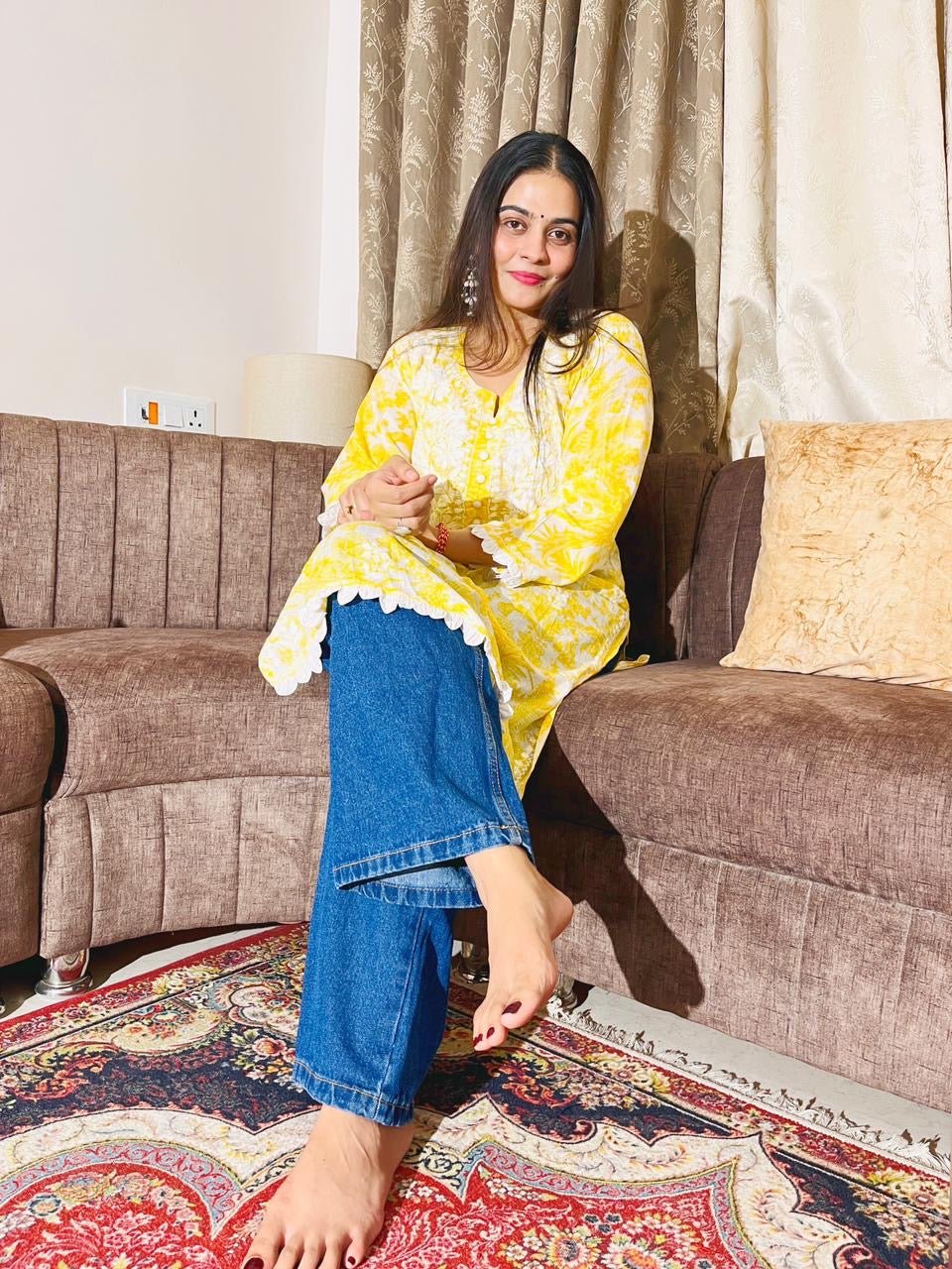 PIPING BUTTONS KURTI HAVING KANGOOREY ON DAAMAN & SLEEVES Mayuri Special