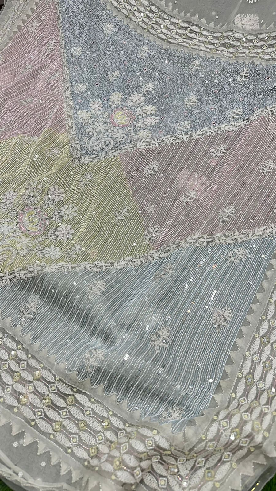 PREMIUM ORGANZA SAREE - chikankariofficial