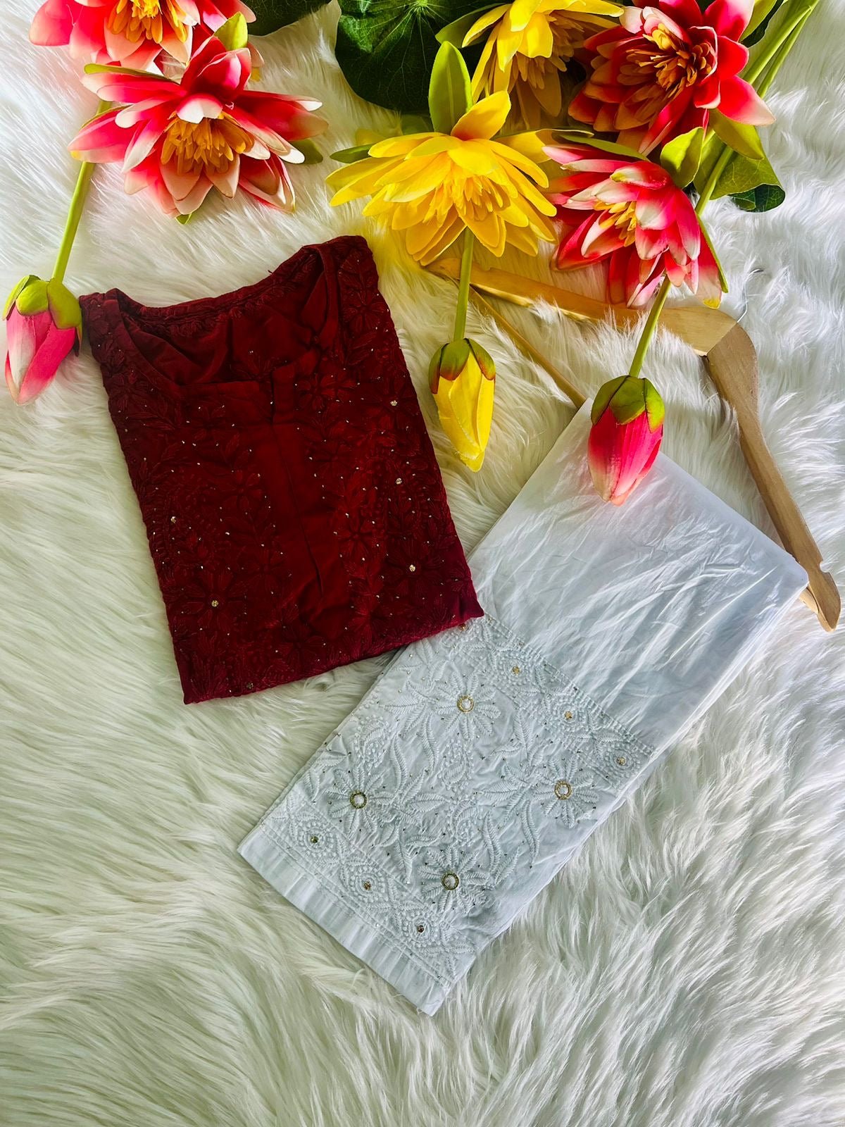 Premium Rayon Tone to Tone Muqaish kurti - chikankariofficial