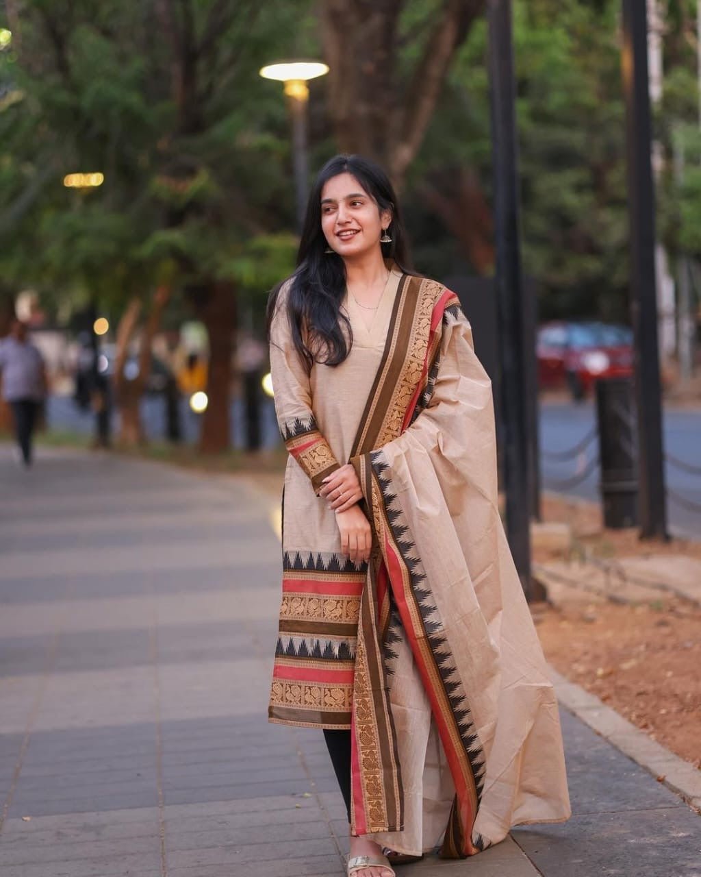 Rusberry Suit Set - chikankariofficial