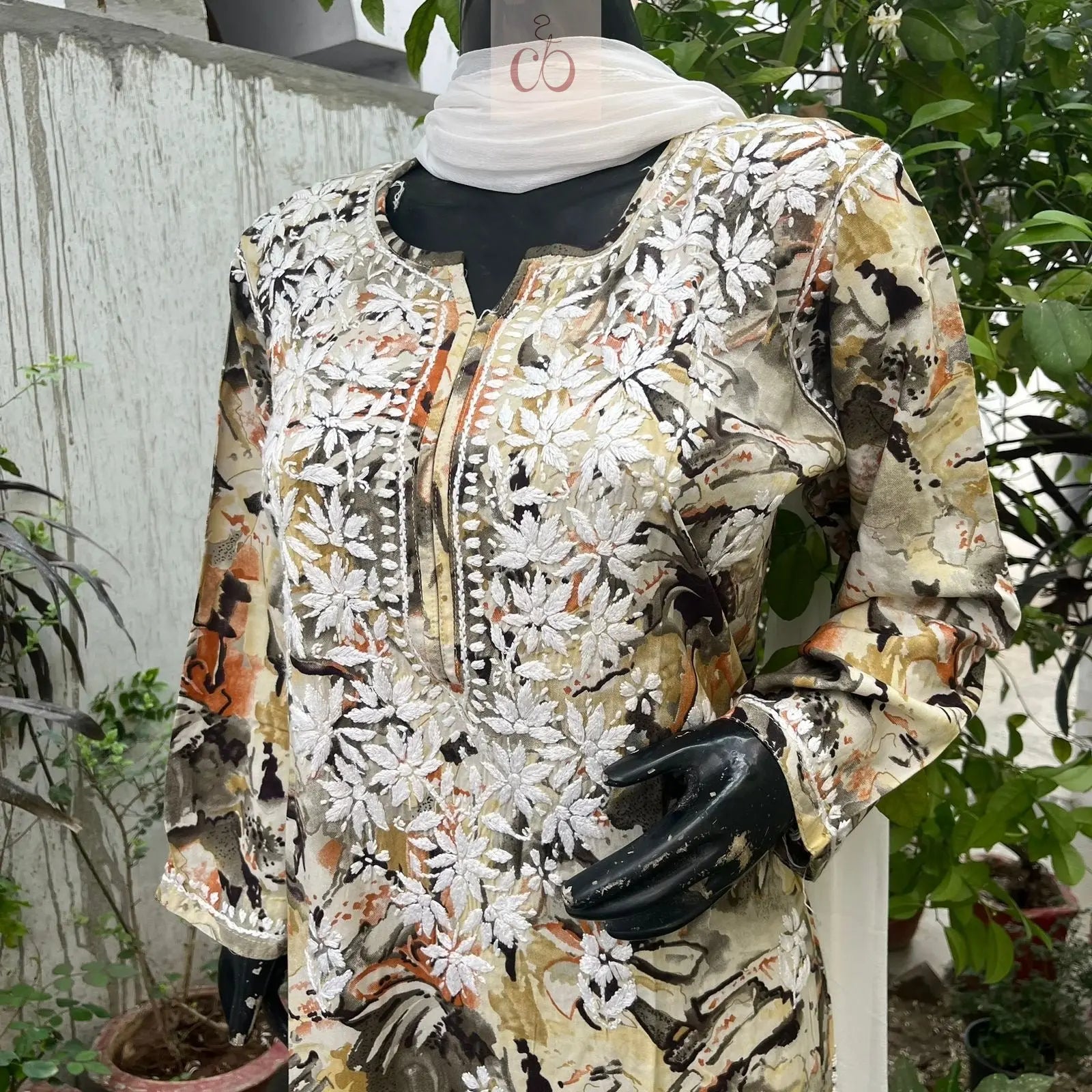 Straight fit rayon kurta - chikankariofficial