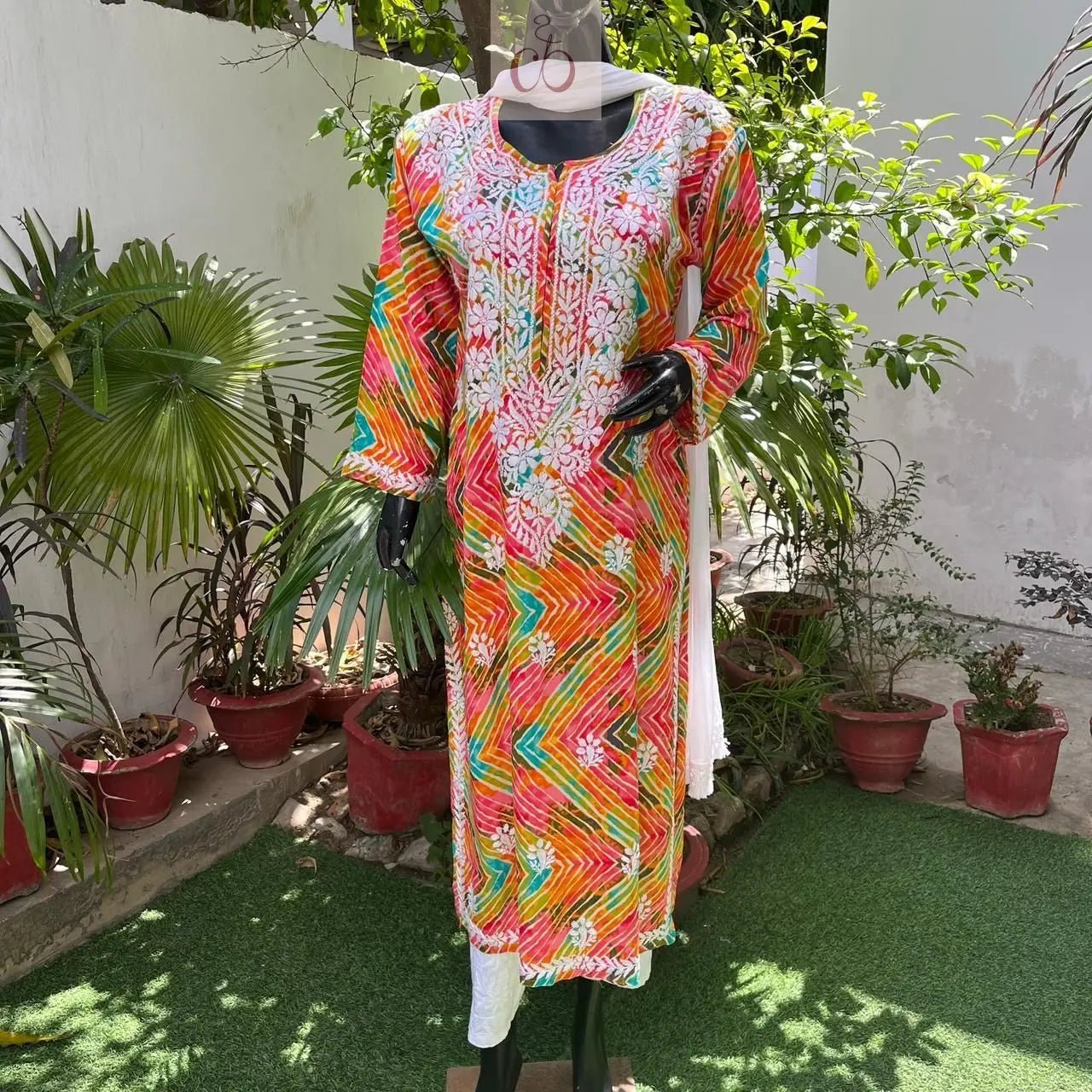 Straight Fit Rayon Riwayat Kurta - chikankariofficial