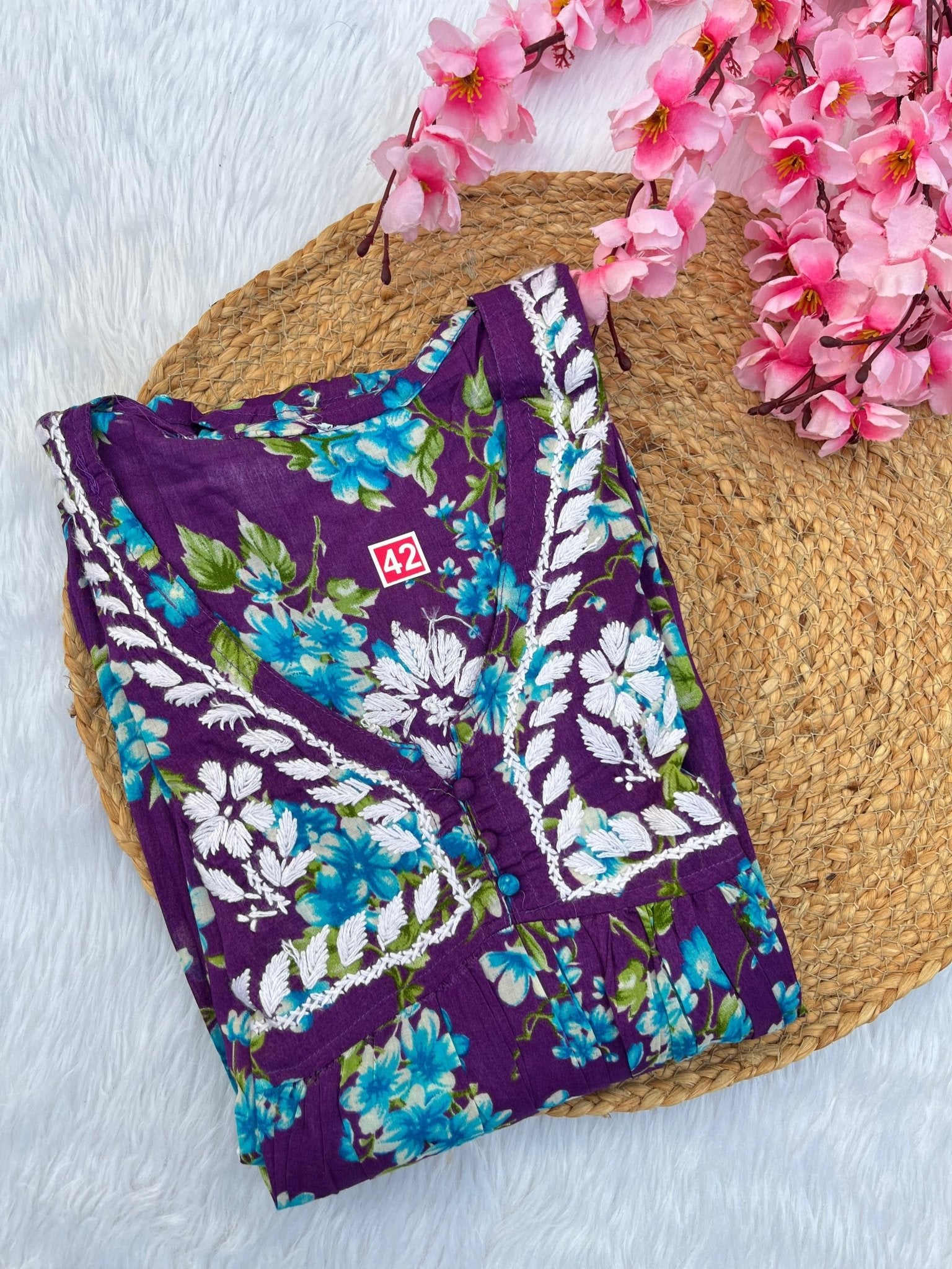 Super soft Mul aliya Gown - chikankariofficial