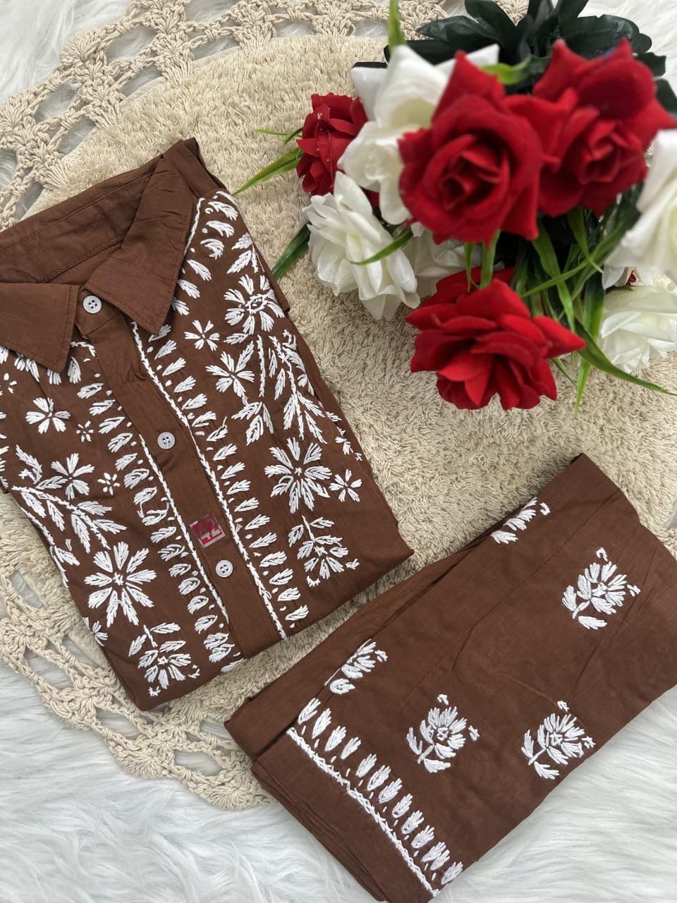 Trending Chikan pant Set - chikankariofficial